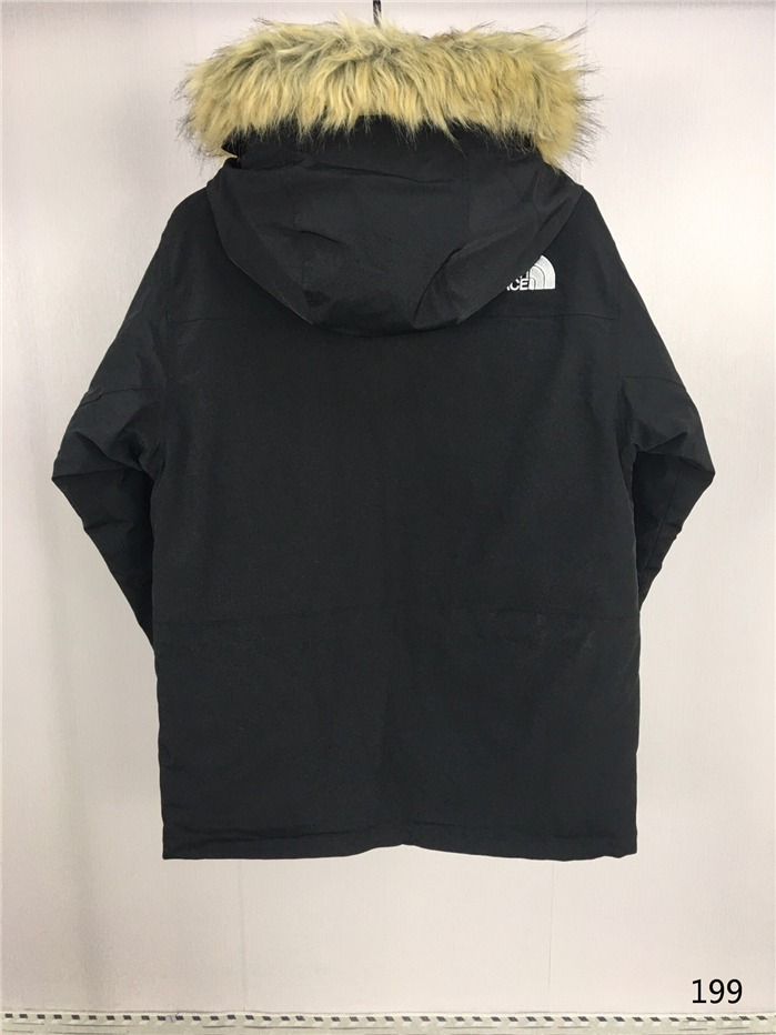 The North Face Men's Outwear 362